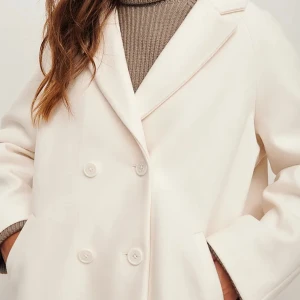 Kappa  - Höst kappa från moa mattsson kollektion. Kan användas på vintern med tjockare tröja under. Köpt för 899kr