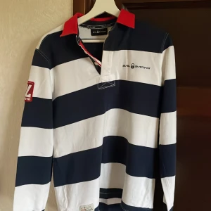 Sail racing tröja - Säljer denna sail racing tröja för 400 kr knappast använt 
