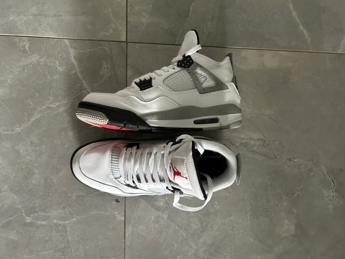 Jordan 4 white cement  - 90