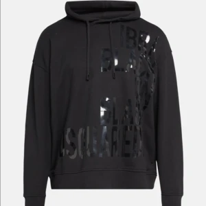 Dsquared2 Hoodie  - DEN KOSTAR CA 7200KR I AFFÄR. aldrig använd. Pris kan diskuteras vid snabb affär 