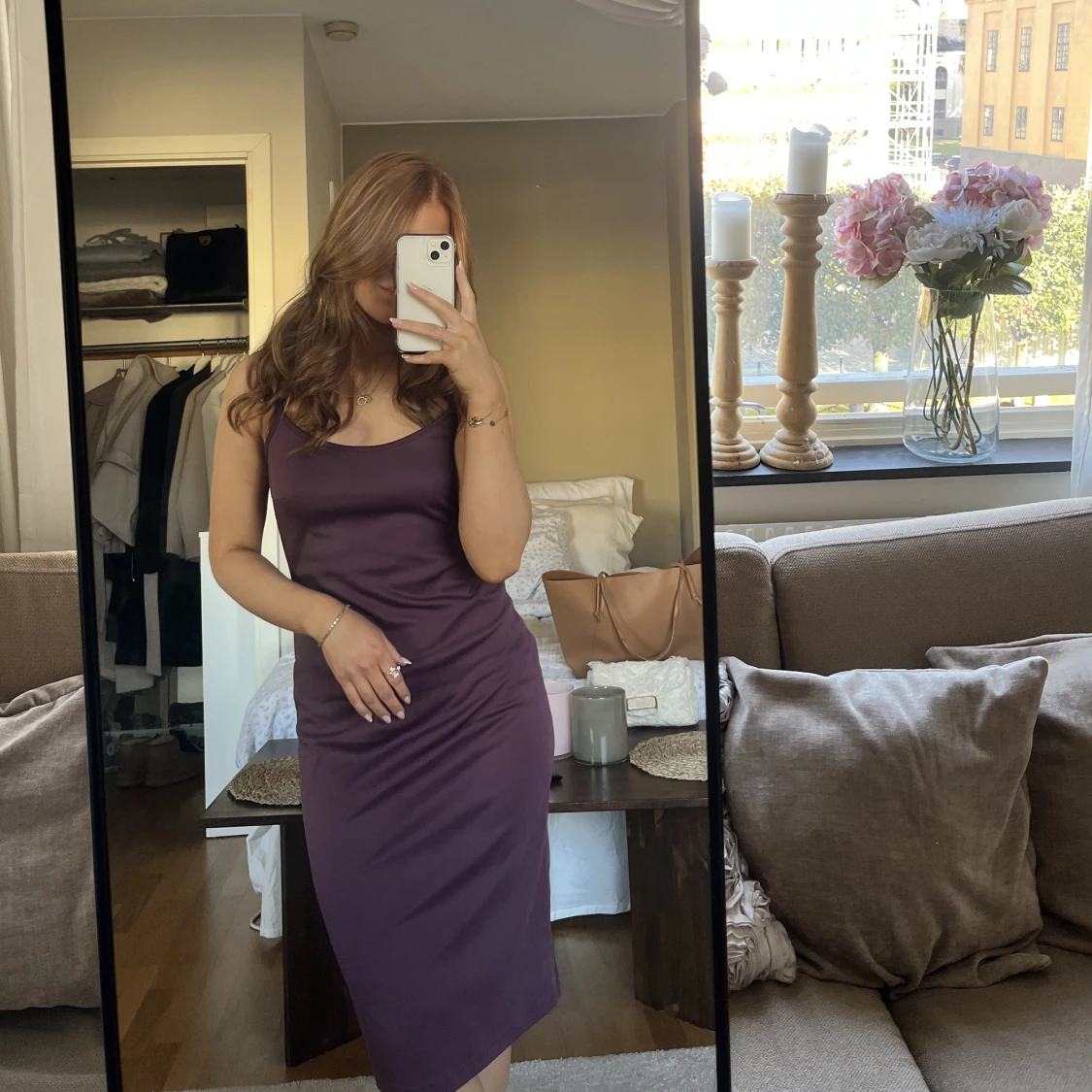 Vinröd klänning - 91