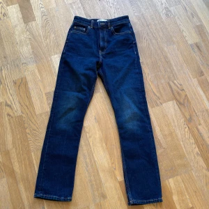 Zara jeans  - Zara straight jeans. Helt nya, aldrig använda 