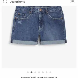 Säljer dessa shorts från Kappahl i stl 40 som passar en 38, väldigt fin blå färg. Oanvända men lappen är borttagen, slutsåld i denna storlek på hemsidan. (Nypris 349 kr)