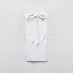 Topp - Så fin topp med öppen rygg är från zara, kommer tyvärr inte till användning. Helt slutsåld på hemsidan.