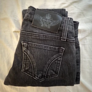 Lowaist jeans  - Jättesnygga lågmidjade jeans från gina young i strl 32! I bra skick