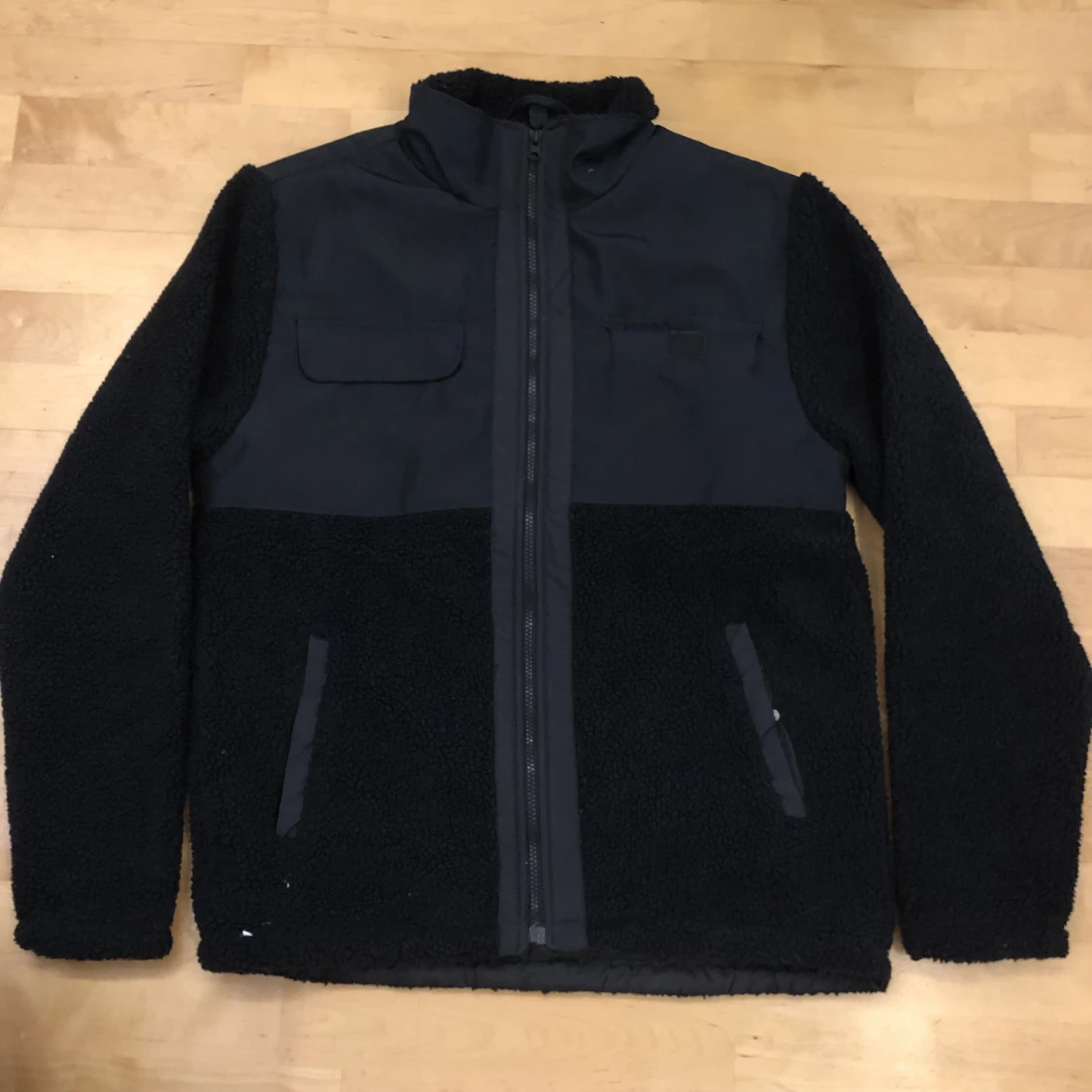 Nätt och fodrad jacka från H&M