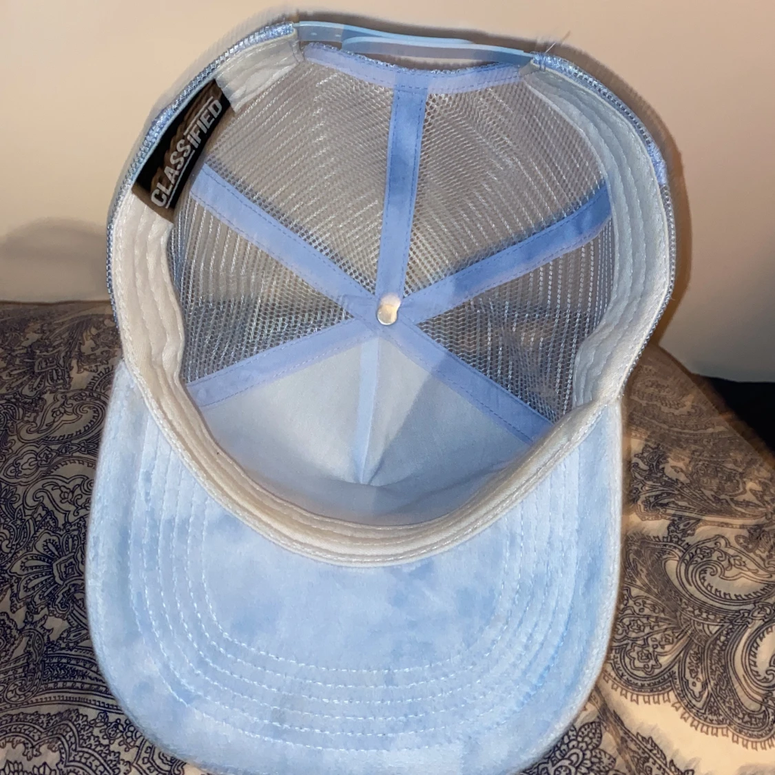 Classified keps BLÅ - 91