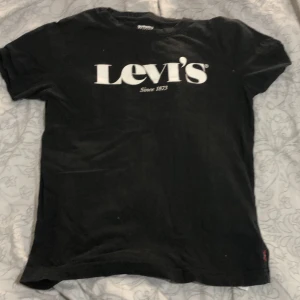 Levis T-shirt svart  - En svart Levis T-shirt 