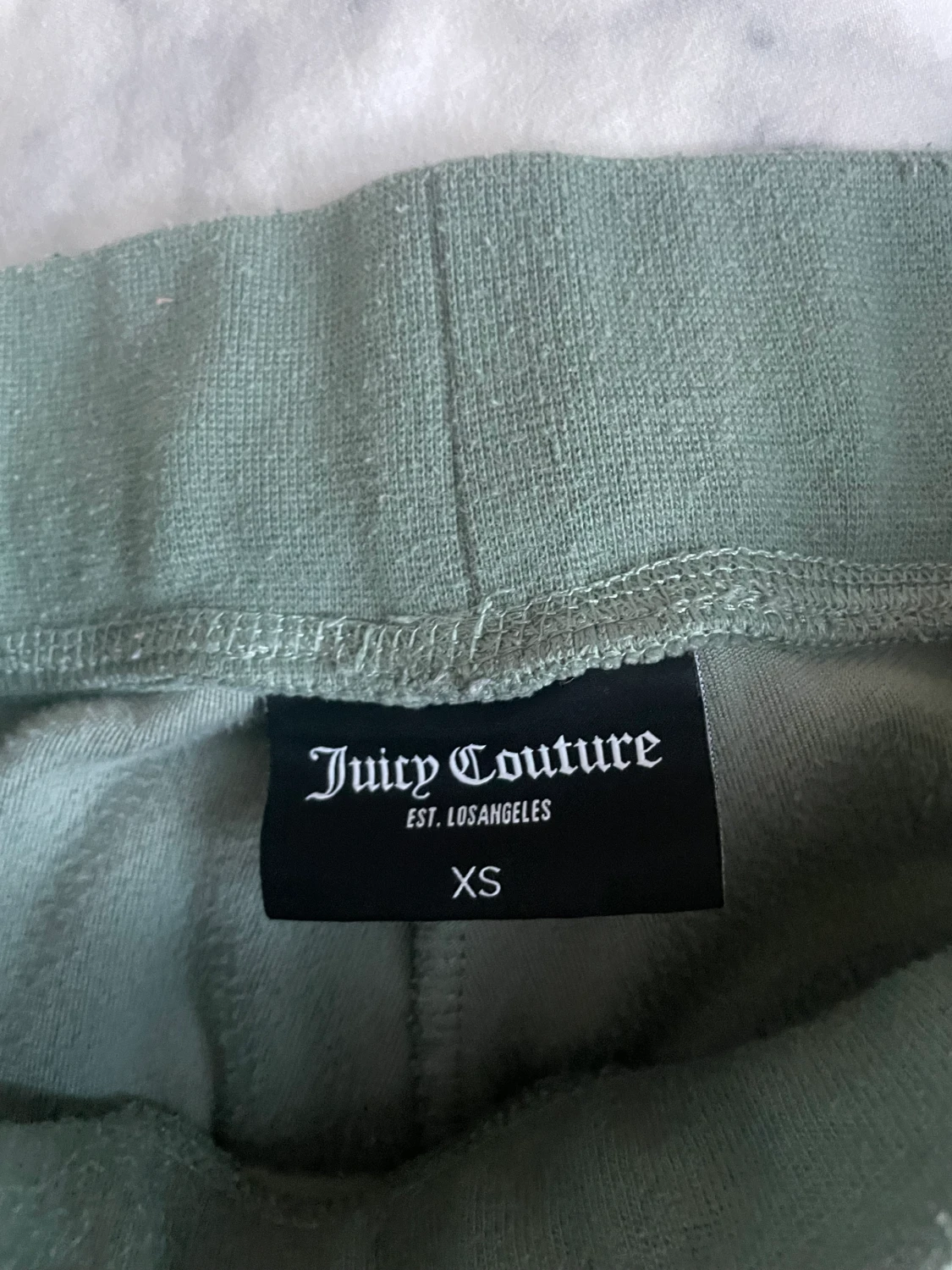 Ljus gröna jucy byxor i storlek xs  - 90
