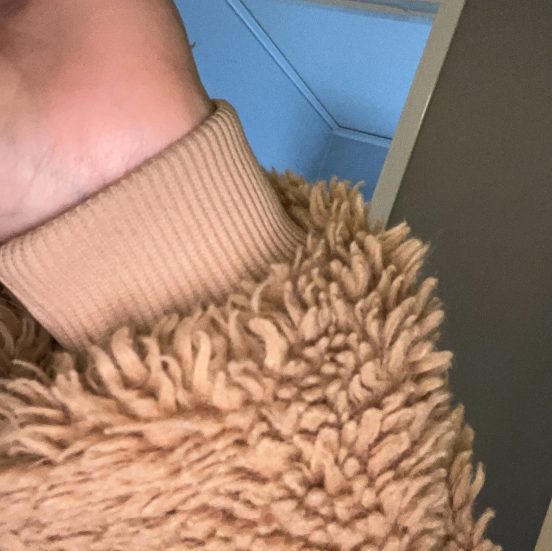 Beige teddyjacka med dragkedja - 3