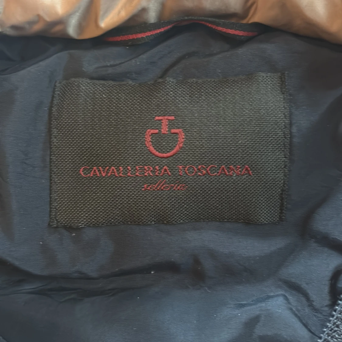 Beige dunväst från Cavalleria Toscana - 2