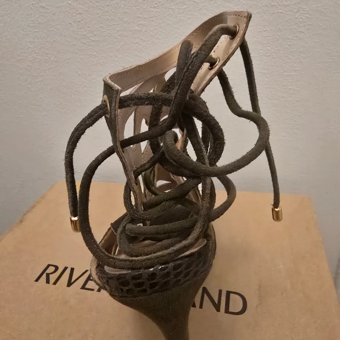 Khakigröna klackade sandaler River Island - 2