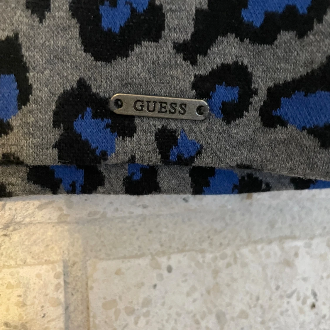 Leopardmönstrad kortkjol från Guess - 2