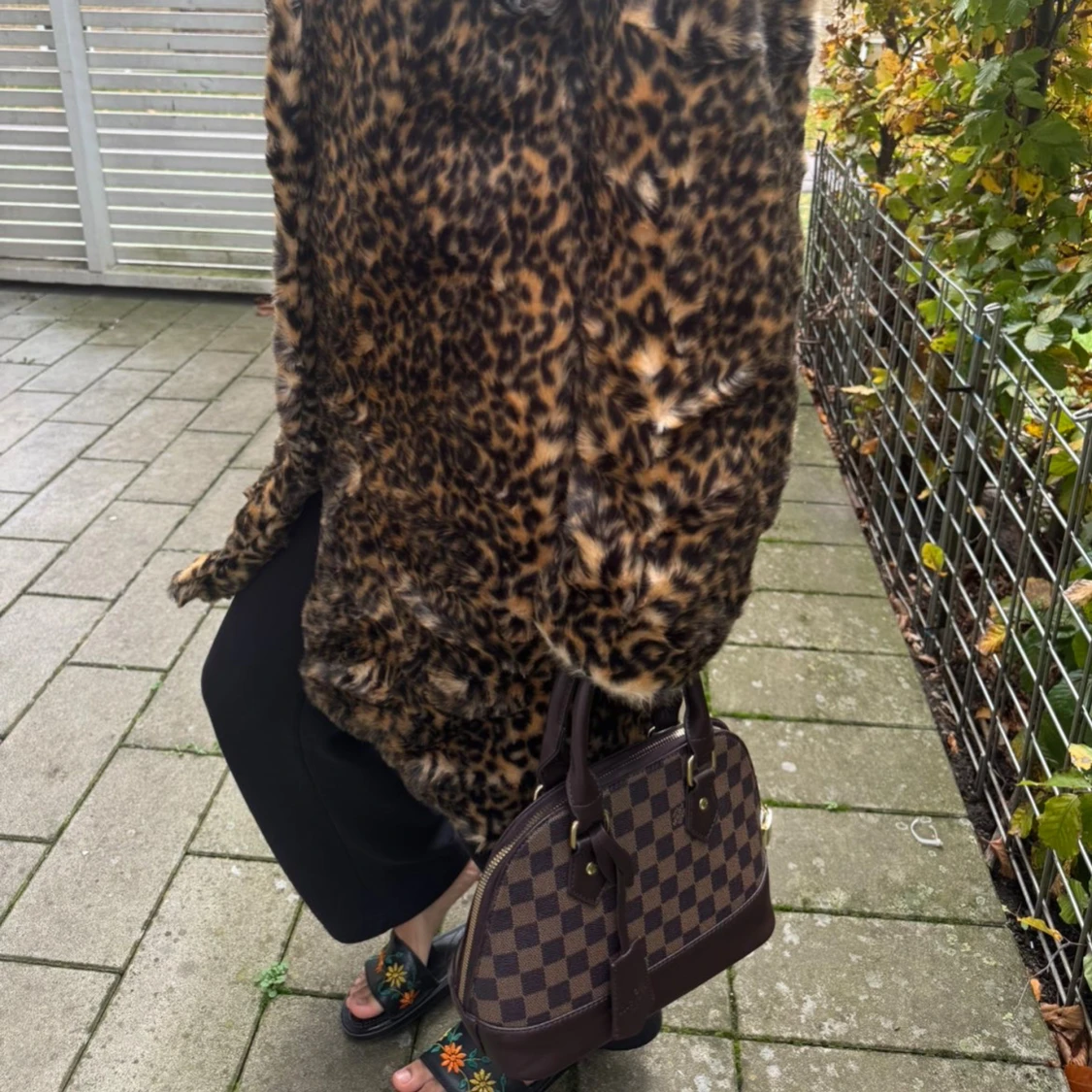 Elegant leopardmönstrad kappa - 3