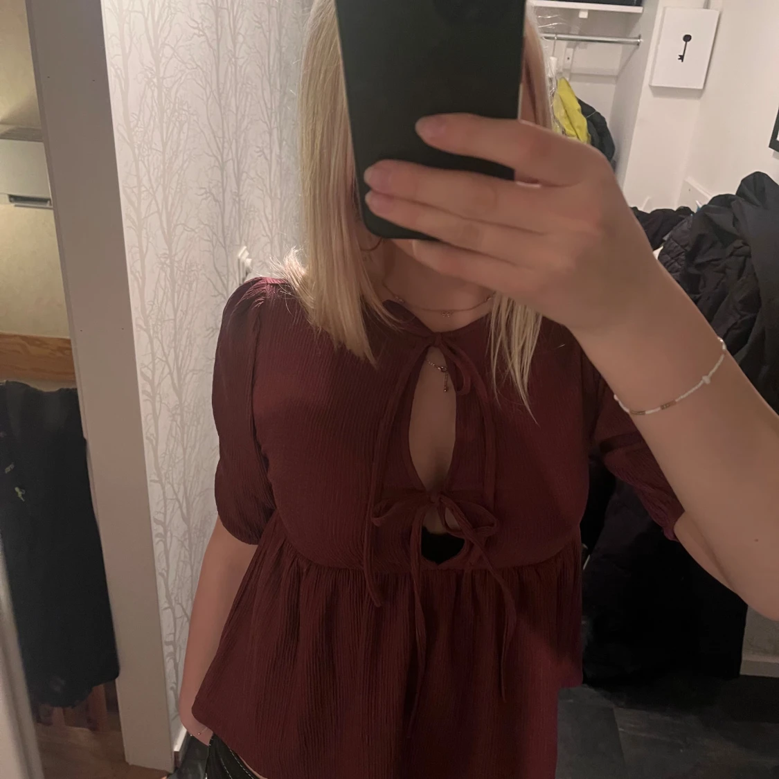 Volang topp med knyte 