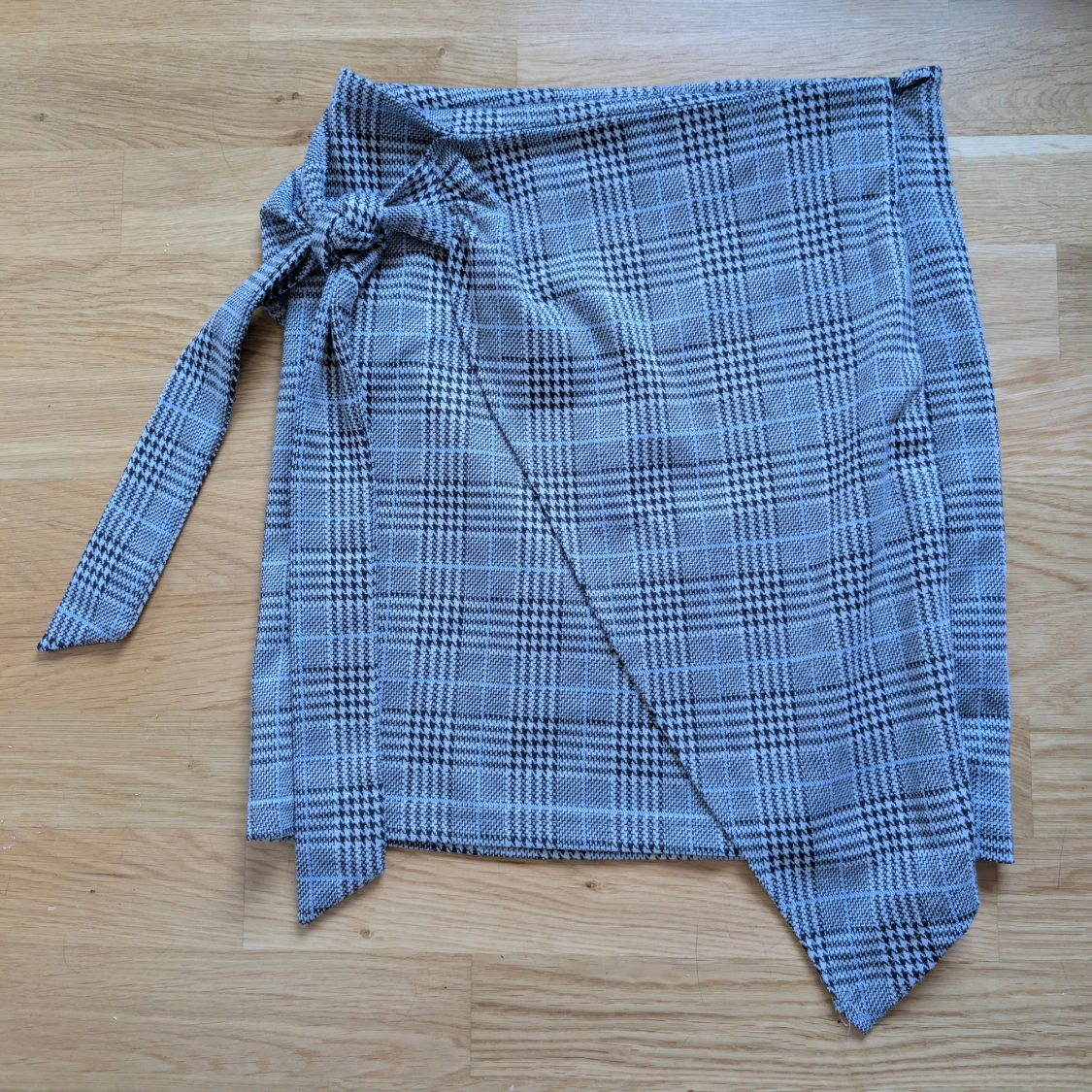 Rutig omlottkjol från Make Way