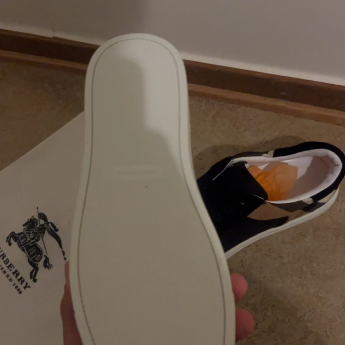 Svarta sneakers från Burberry - 1