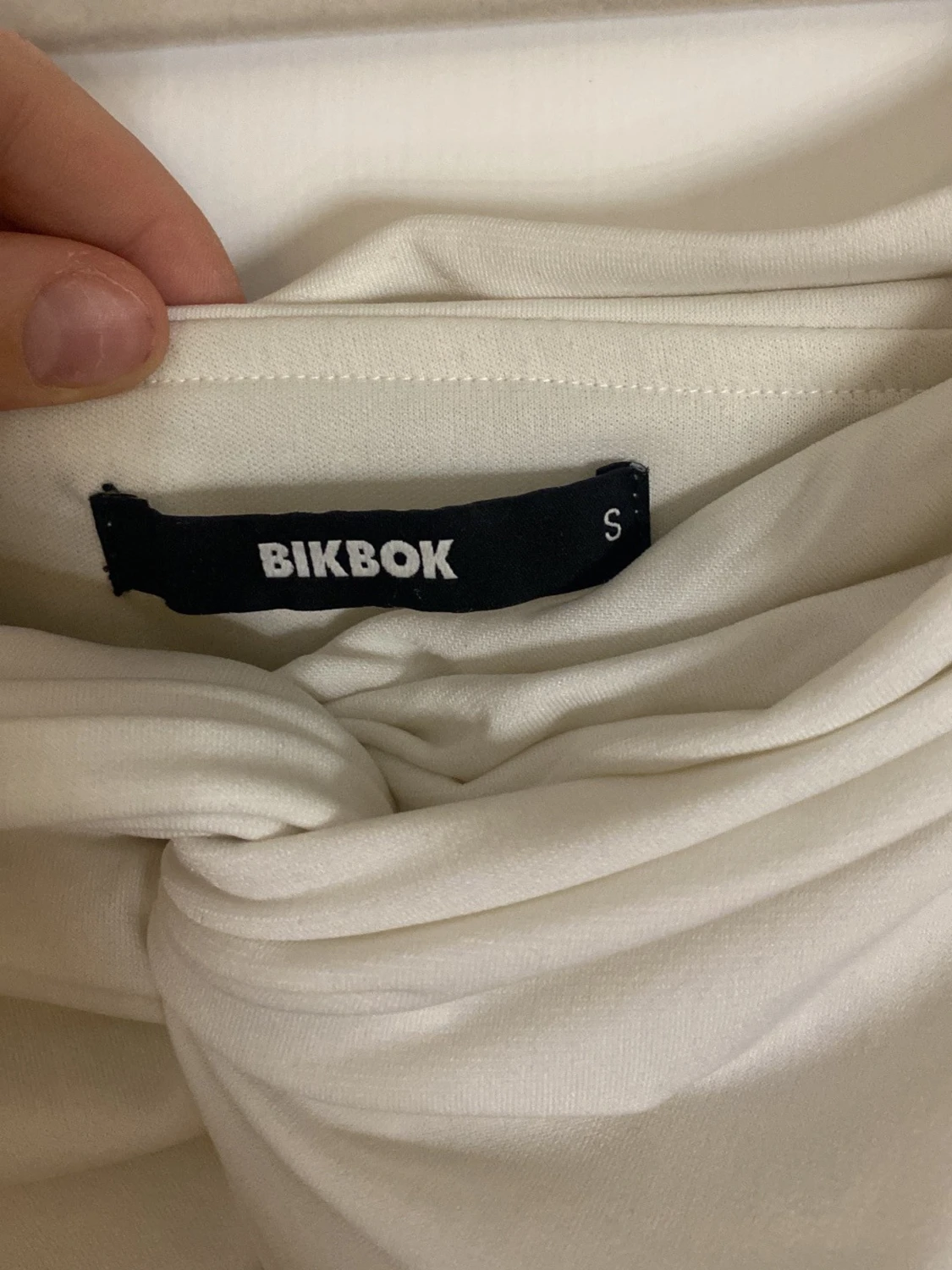 Gullig topp från BikBok - 2