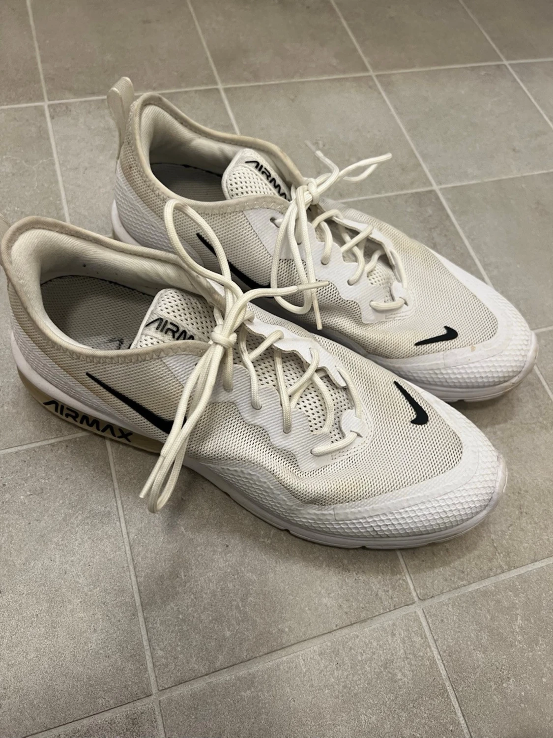 Nike Air Max vita sneakers strl 43 - 1