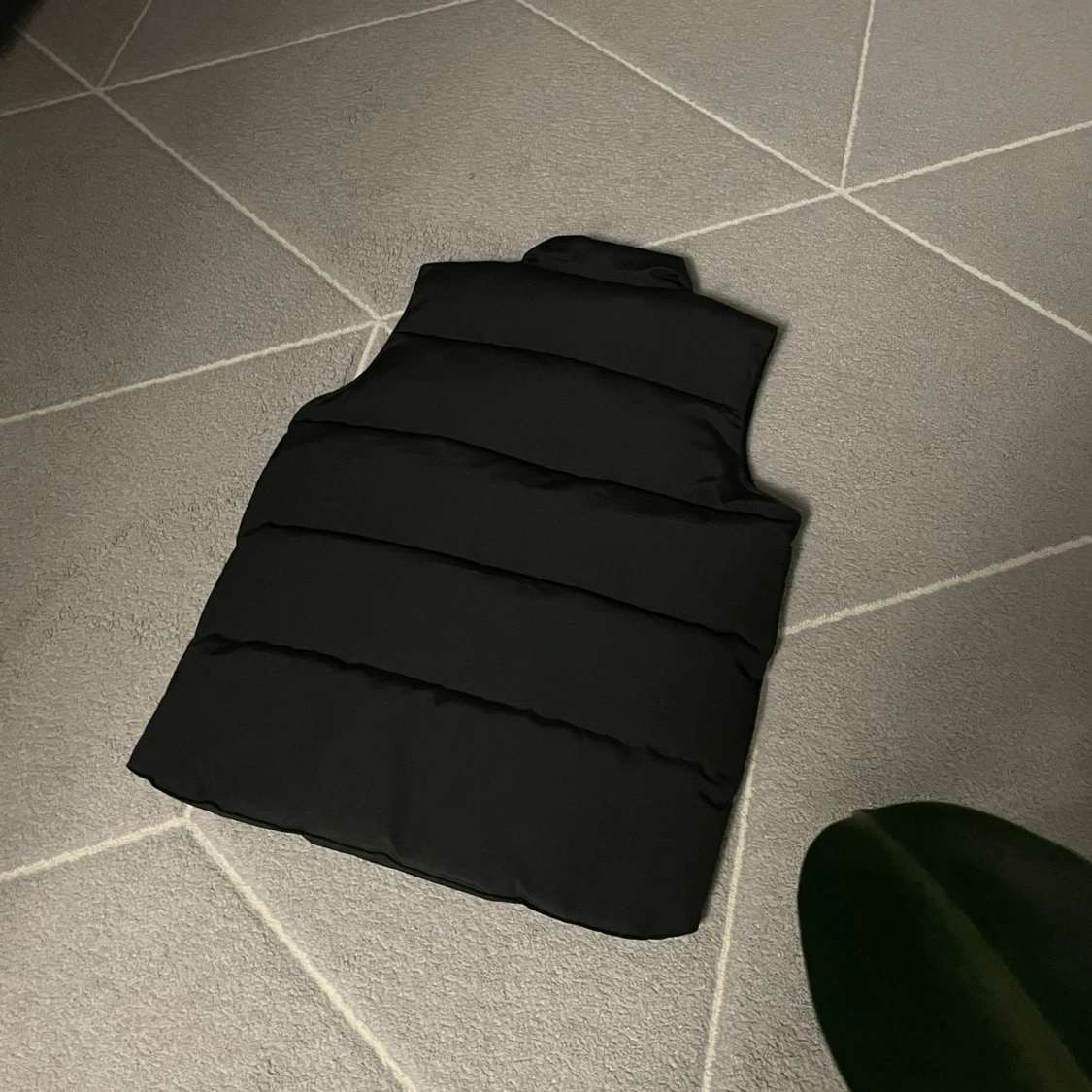 Svart dunväst från Canada Goose - 4