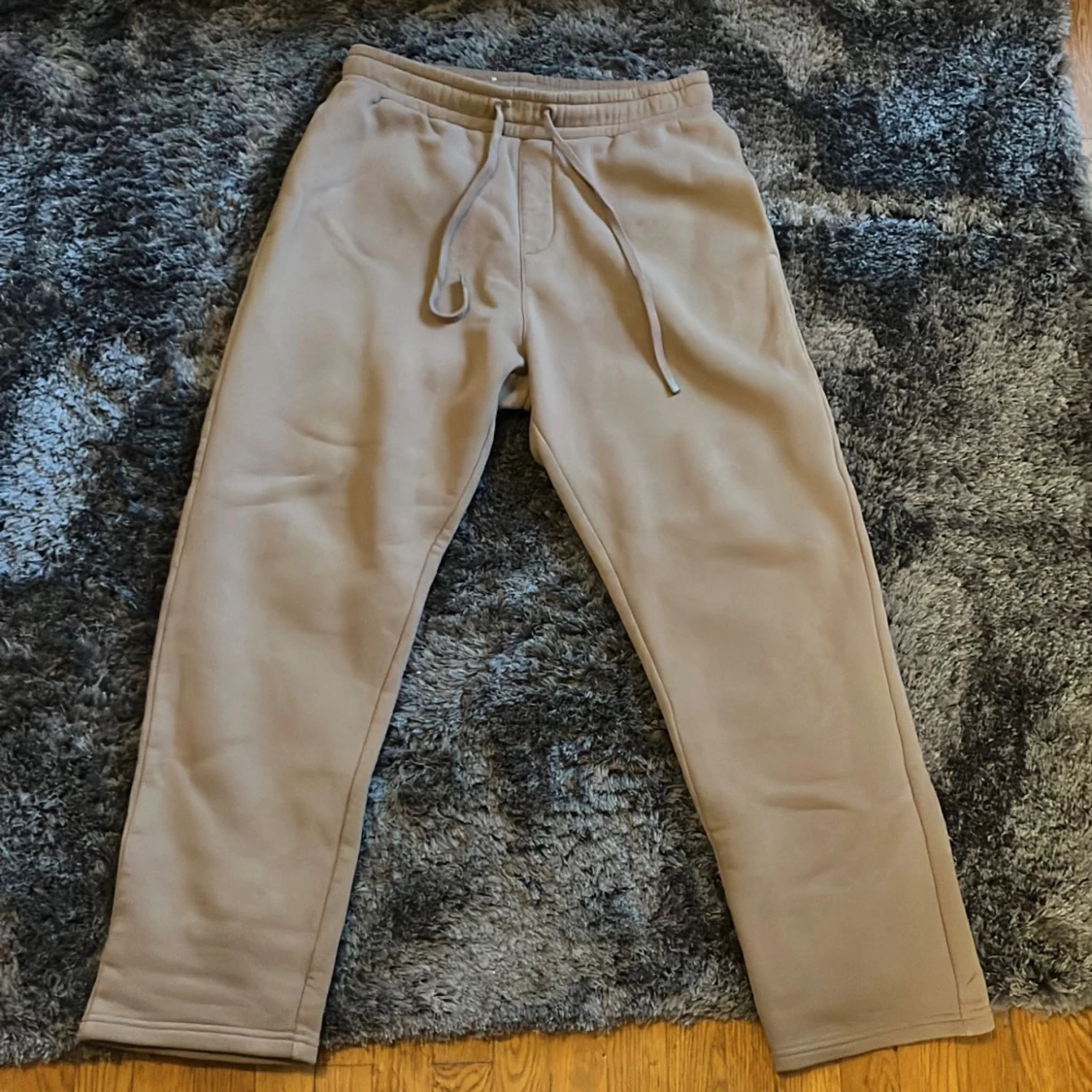 Beige hoodie Daily Essentials - 2