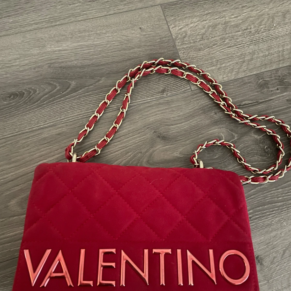 Röd quiltad axelväska från Valentino - 1