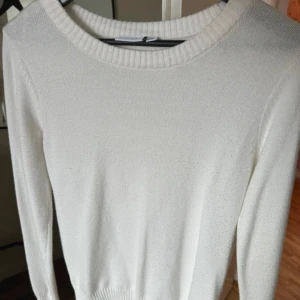 Stickad tröja Vero Moda  - Stickad tröja från Vero Moda