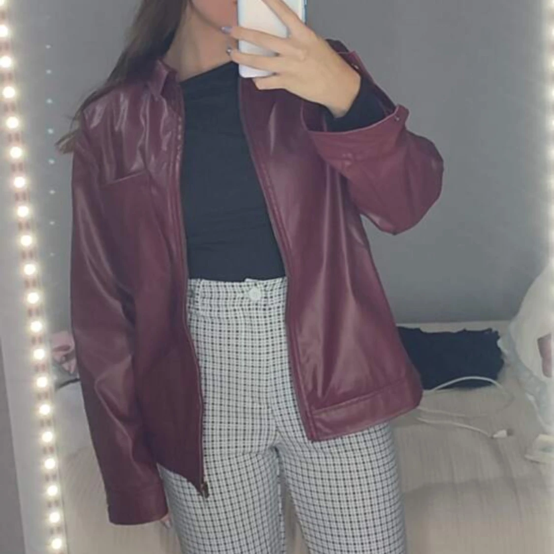 Vinröd skinnjacka  - 2