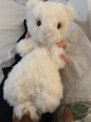 Virkad Hermelin med vikt - Jätte fin virkad Hermelin gjort av pälsgarn. Denna är även är weighted. 