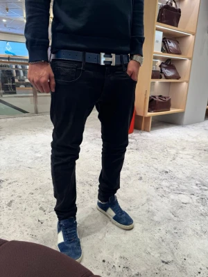 Blått herme’s bälte stilrent  - Blått herme’s bälte stilrent och till ett bra pris 