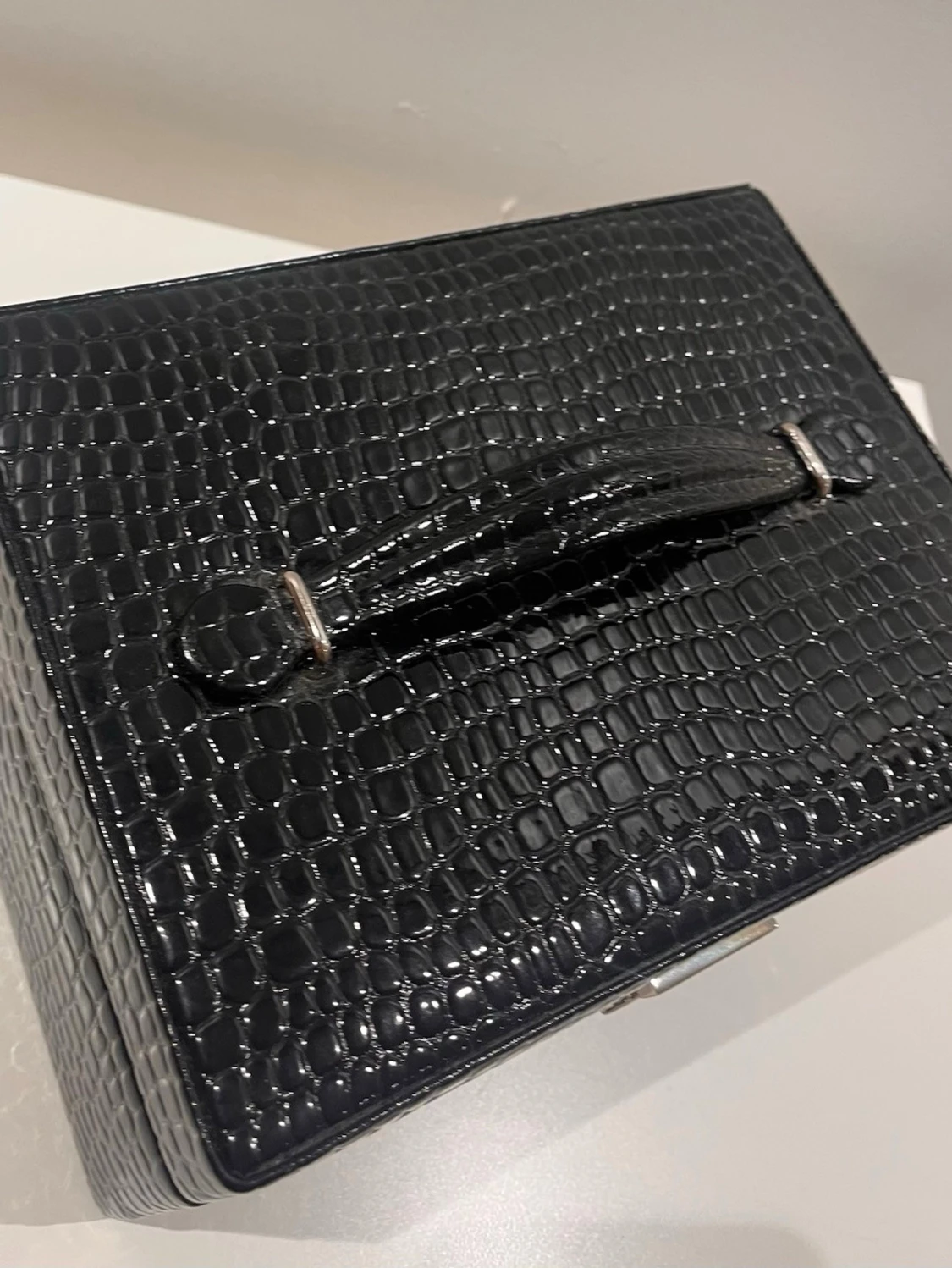 Smyckeskrin i croco material  - 2