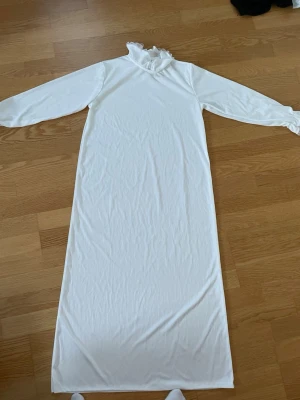 Lucialinne i storlek 152 - Lucialinne för barn 