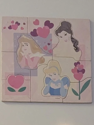 Pyssel med Disney figurer, magnet på baksidan  - Jätte fint Pyssel med Disneyfigurer med magnet på baksidan 