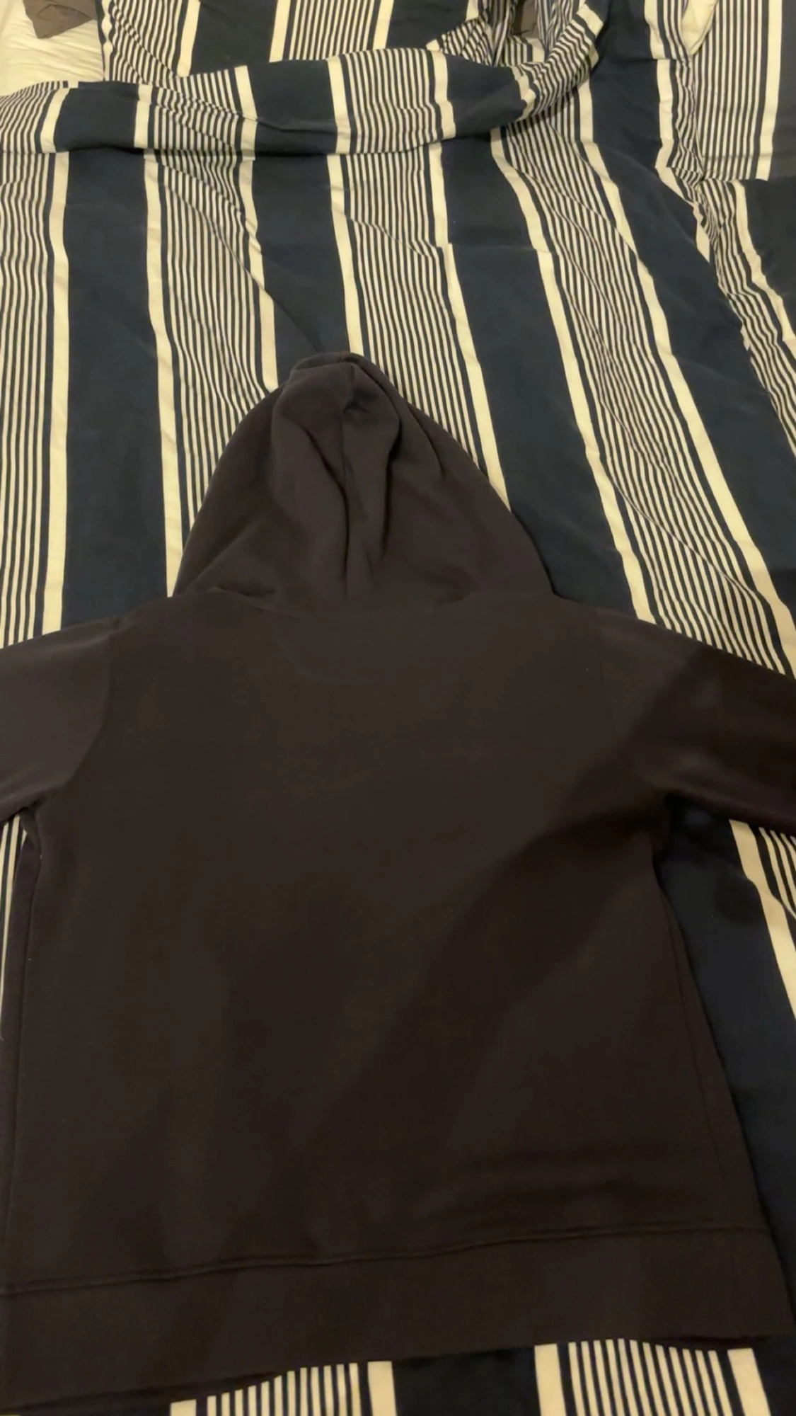 Navy blue hoodie från GANT med dragkedja - 4