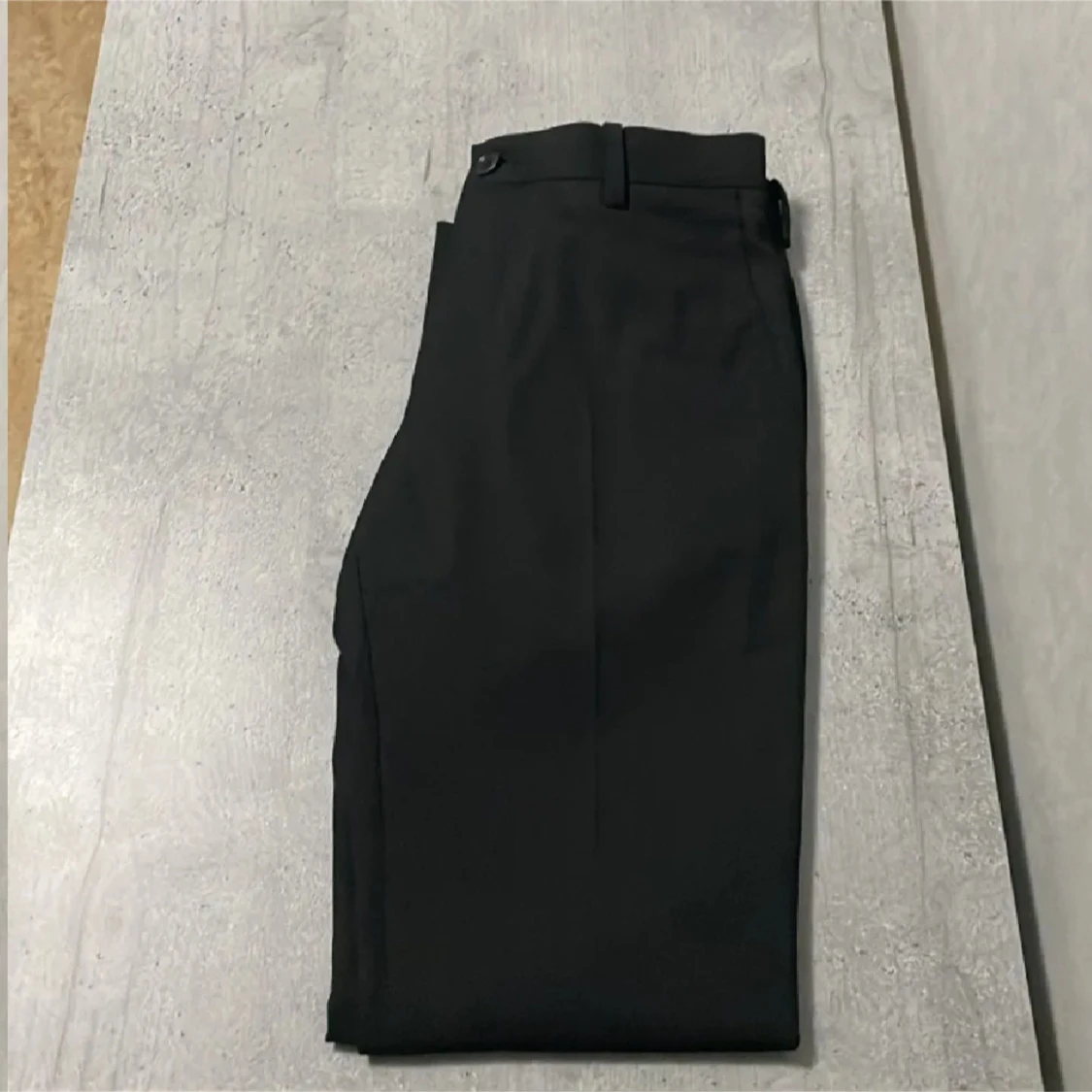 Först till kvarn! Svart kostym från Brothers - 2