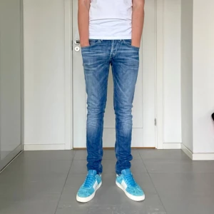 Dondup George Jeans  - Säljer nu dessa dondup George jeans, skriv för fler bilder/frågor🙌🏼