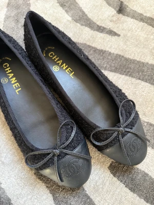 Ballerina skor - Fina oanvända svarta ballerina skor