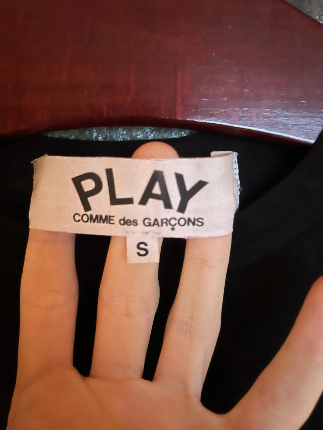 Svart Comme des Garçons Play t-shirt - 4