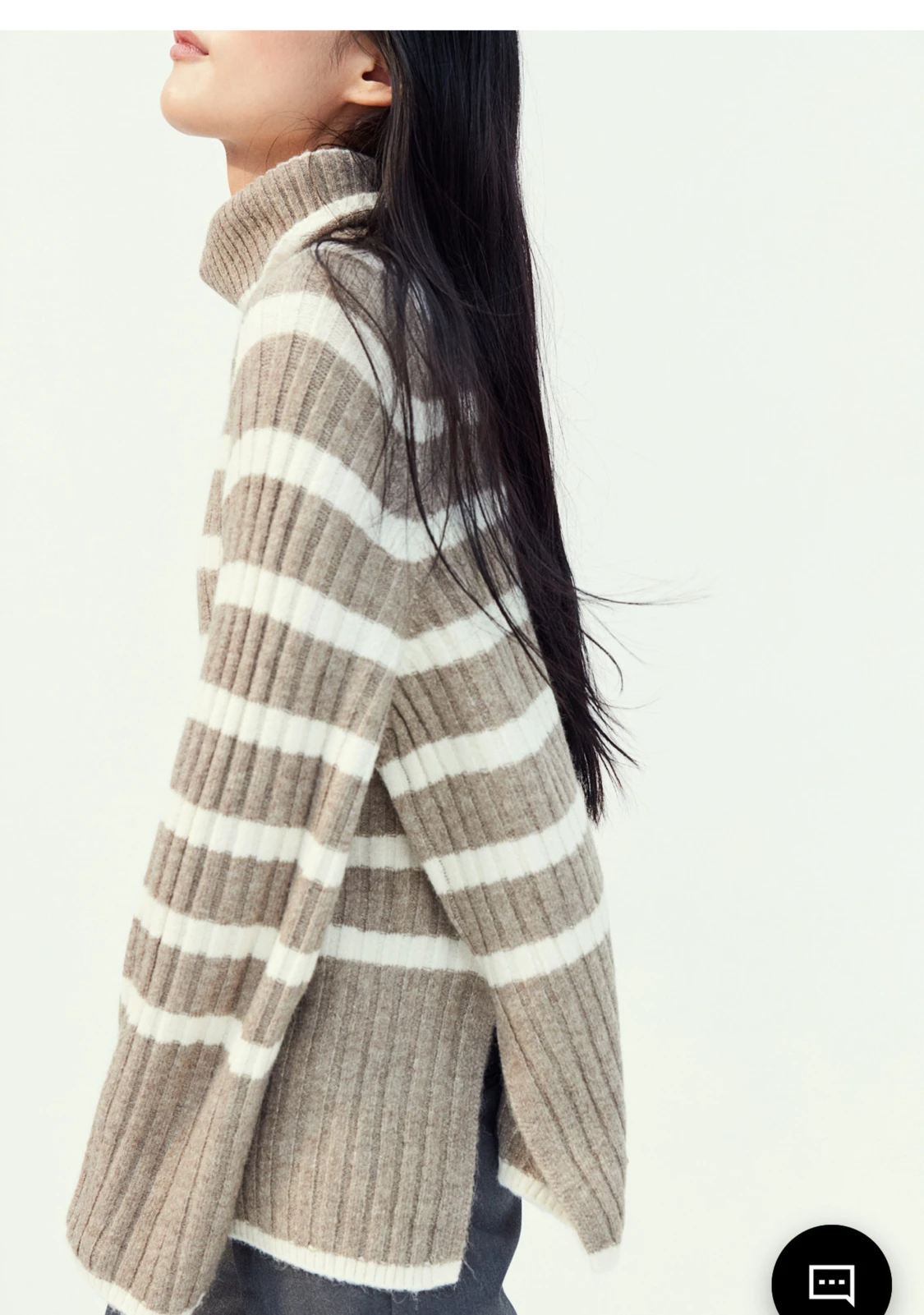 Randig beige polotröja i ullmix