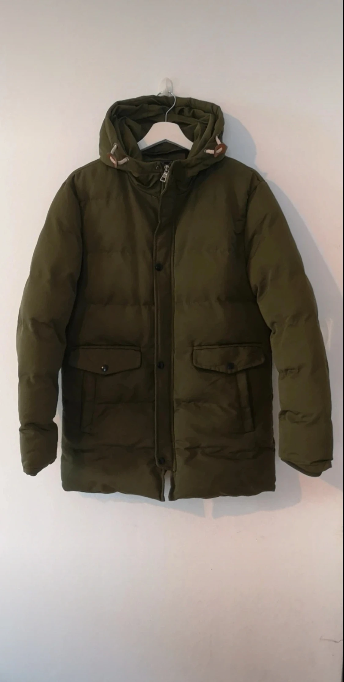 Olivgrön pufferjacka - 2