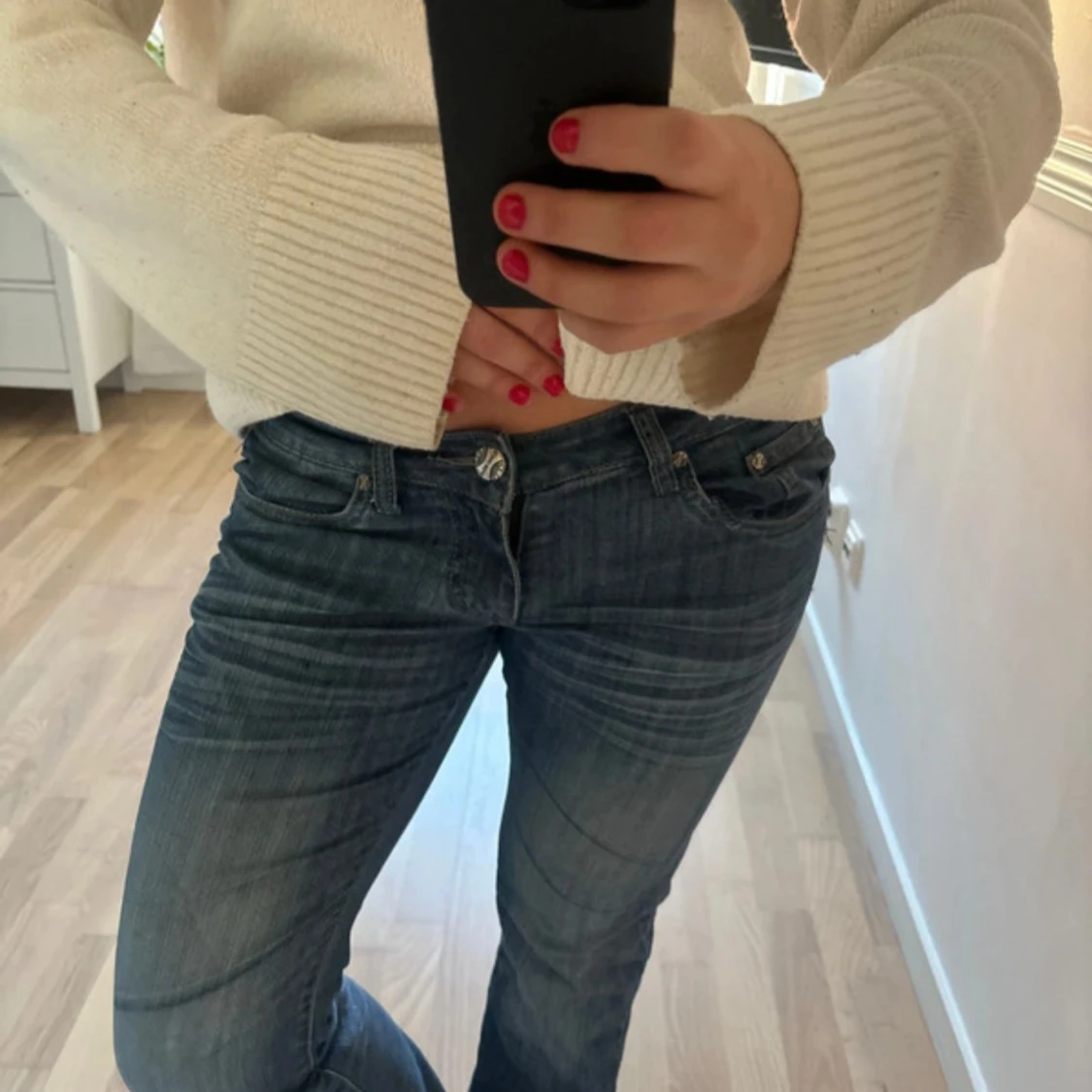 Blå bootcut jeans från Levis - 1