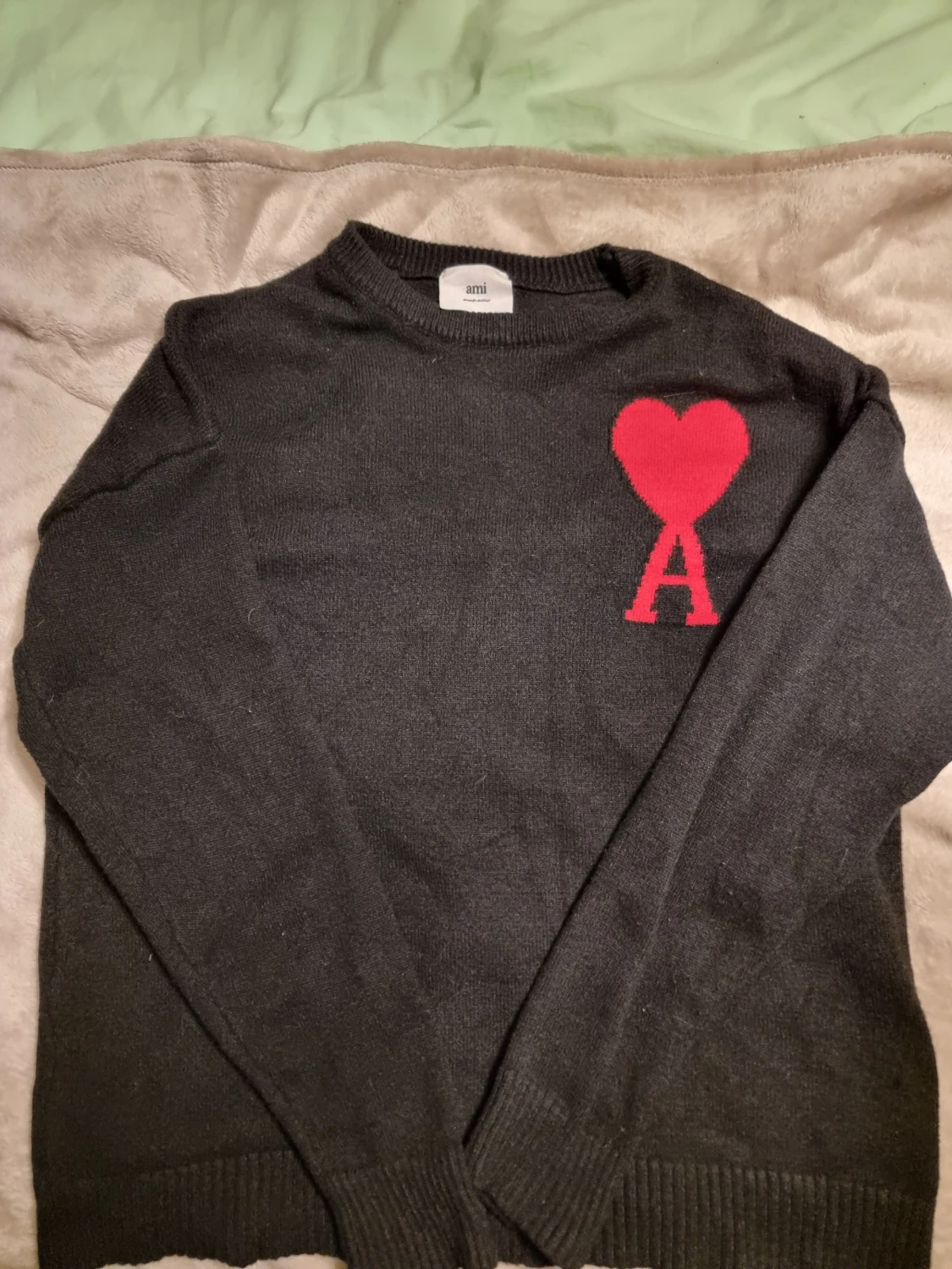Svart stickad tröja från Ami Paris
