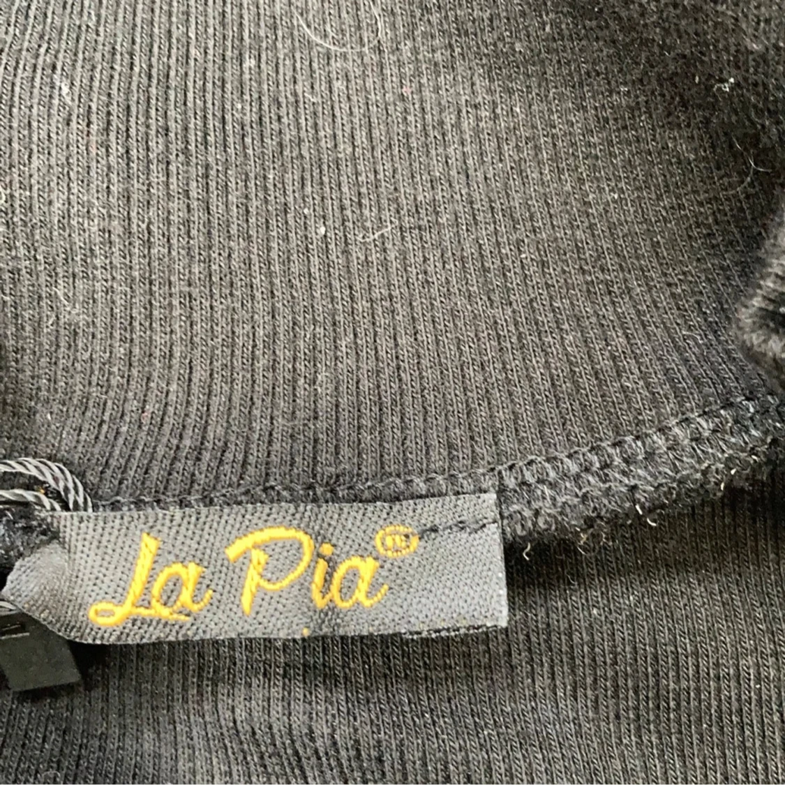 figursydd ziptröja - 2