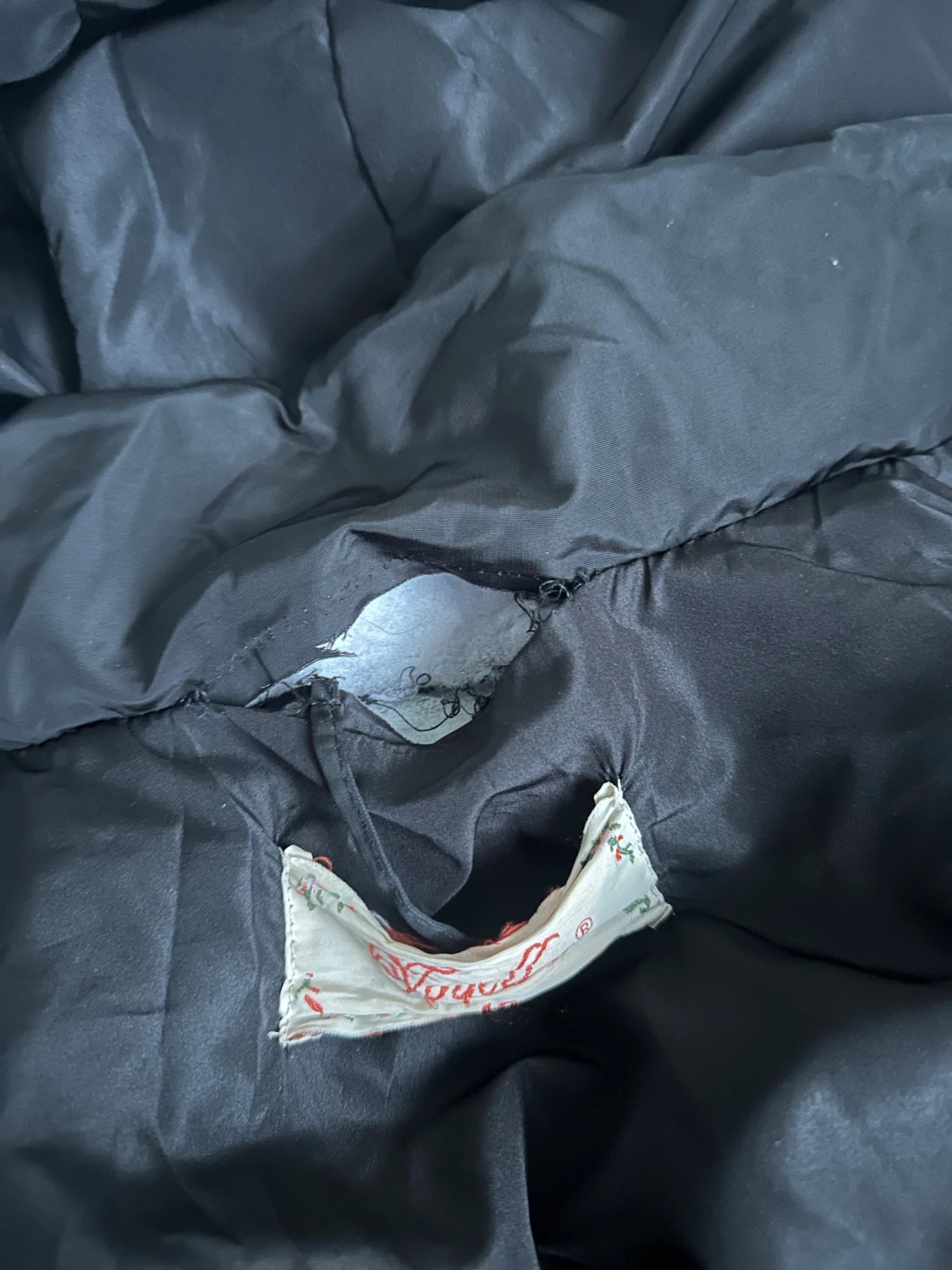 Svart lång väst med huva - 1