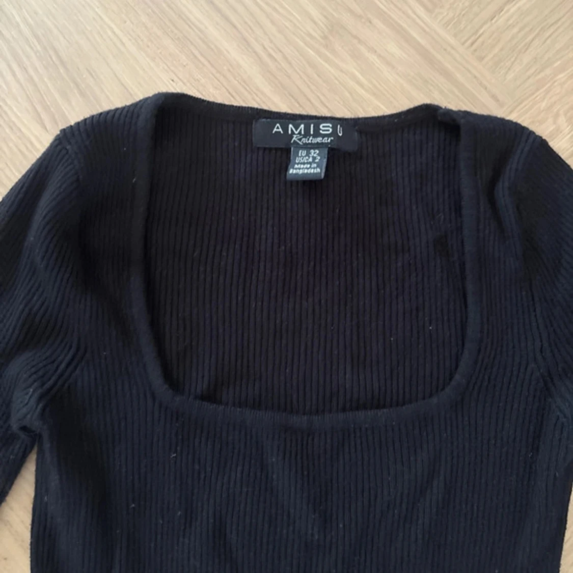 Svart ribbad långklänning från Amisu - 2