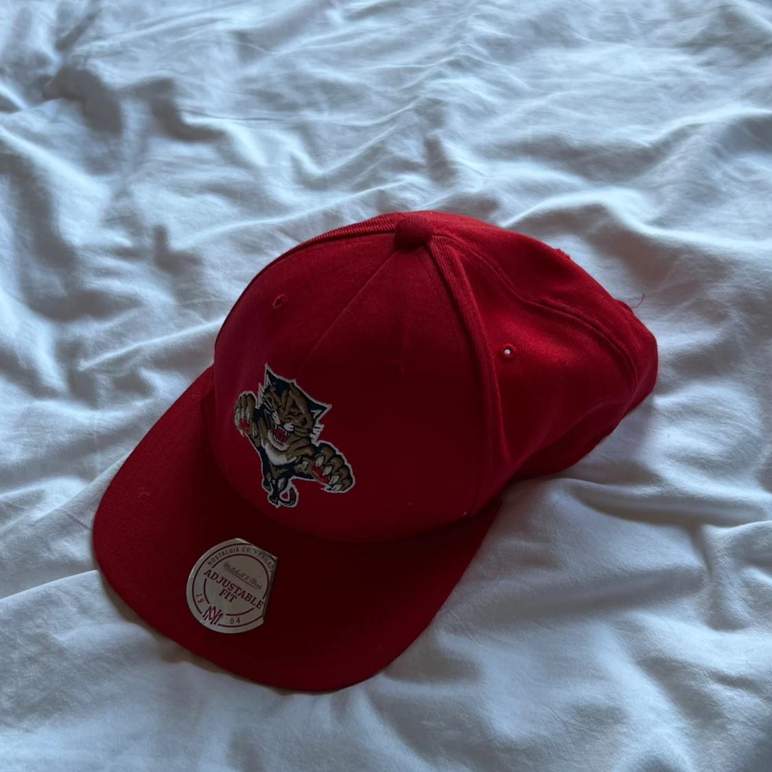 Röd keps Mitchell & Ness NHL