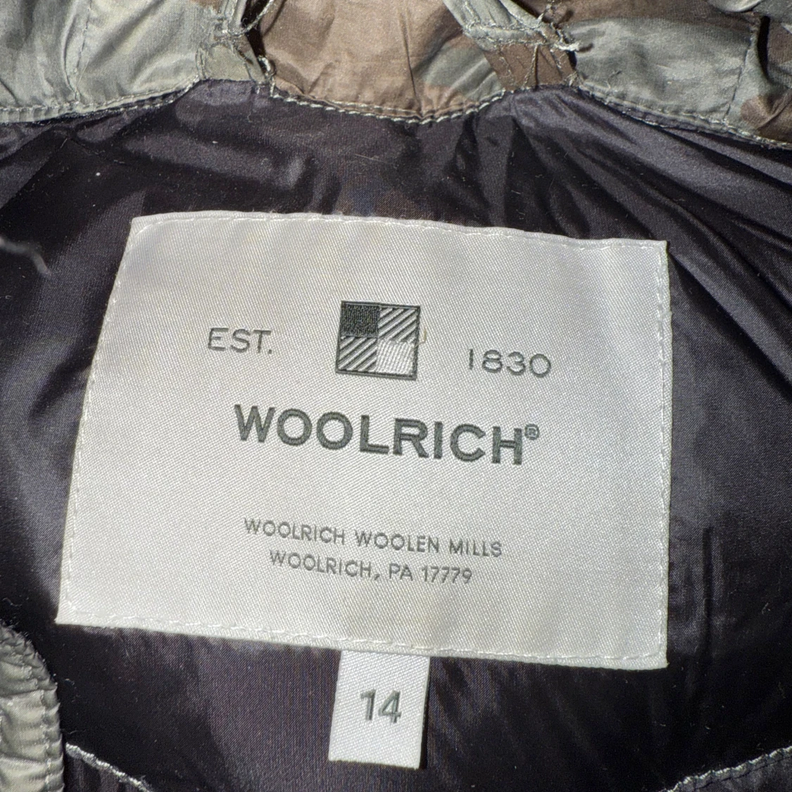 Camouflage pufferjacka från Woolrich - 4