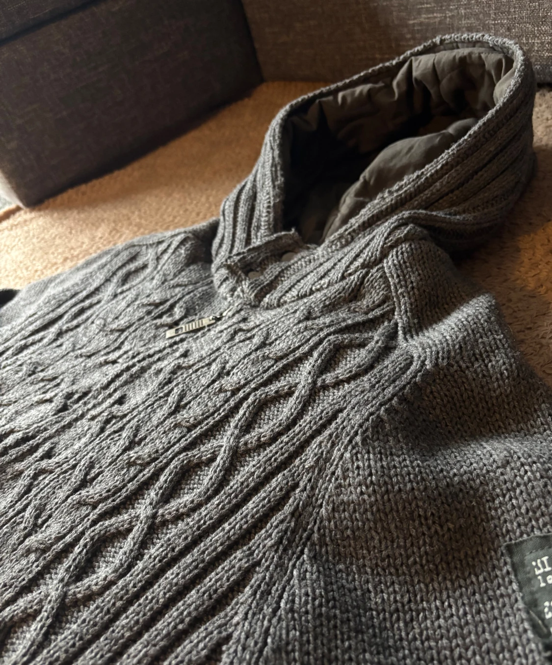 Stickad cardigan - 1