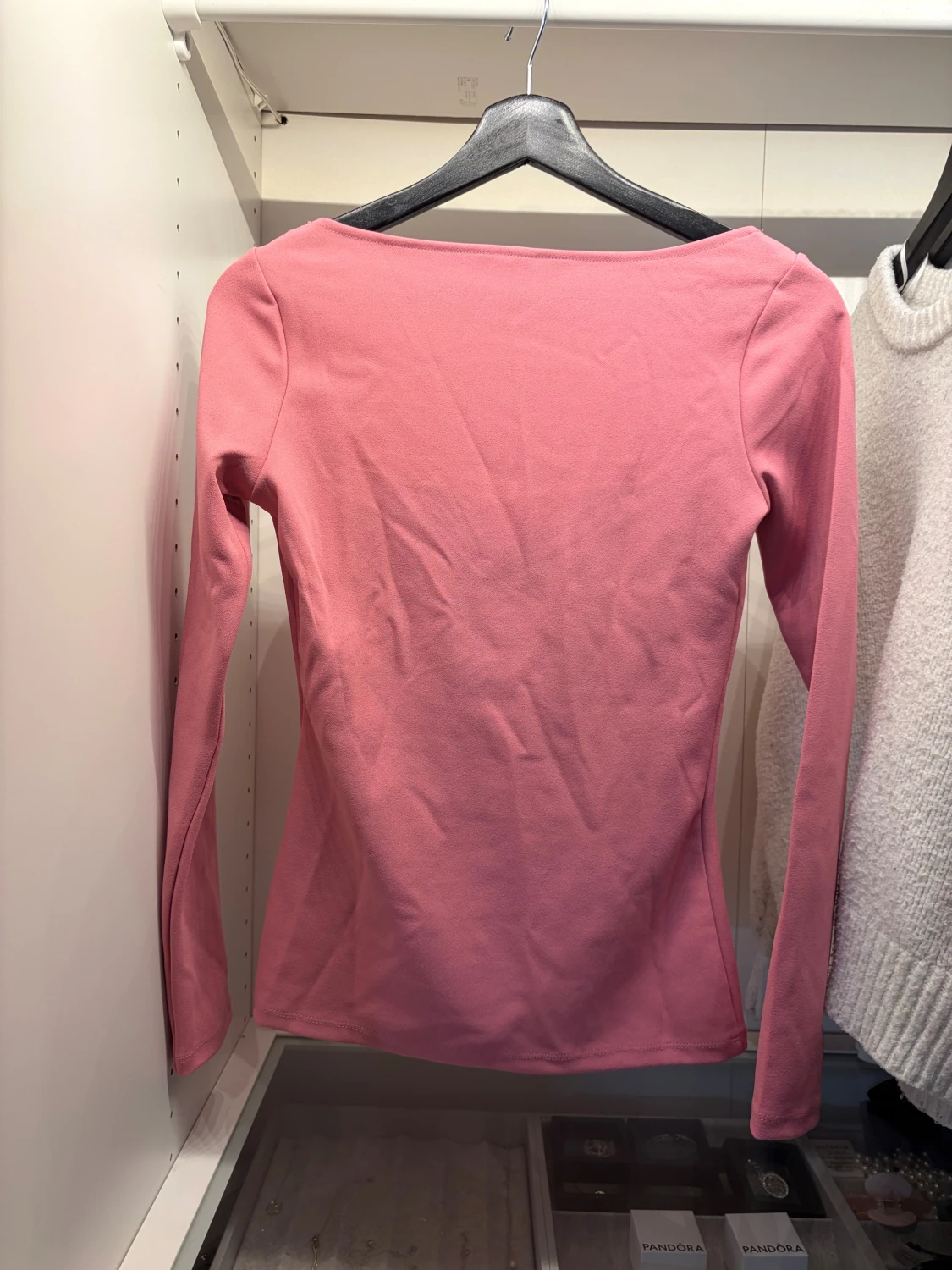 Rosa långärmad topp med urringning - 1