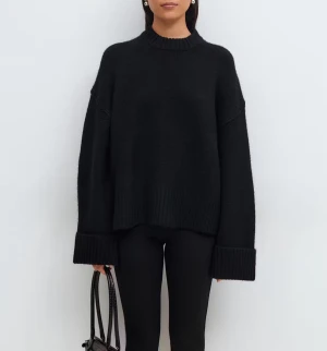 Folded sleeve knitted sweater - Slutsåld stickad tröja från Gina Tricot, köpt i höstas!